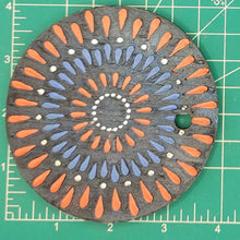Load image into Gallery viewer, 4&quot; Circle Inserts - Silicone Freshie Mold
