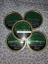 Load image into Gallery viewer, Wintergreen Copenhagen lids for crafting
